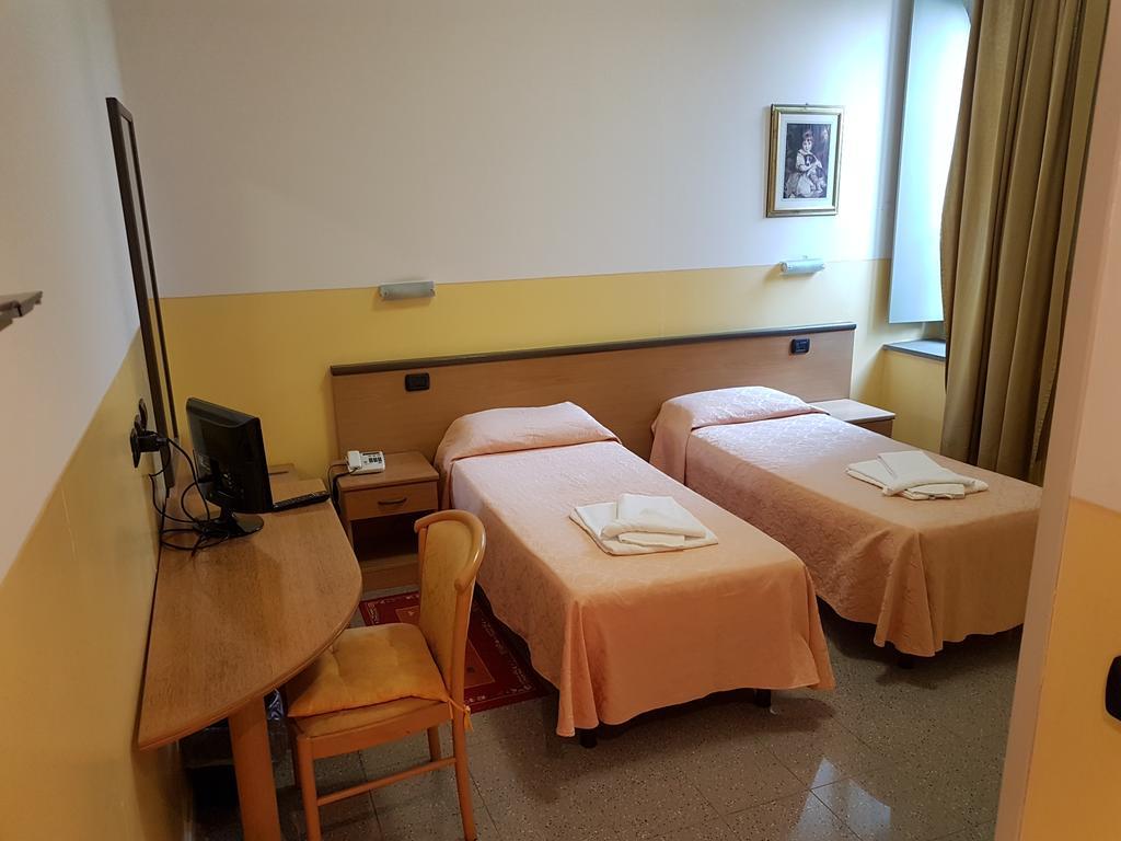 Master Hotel Castelvetro Piacentino Exterior photo